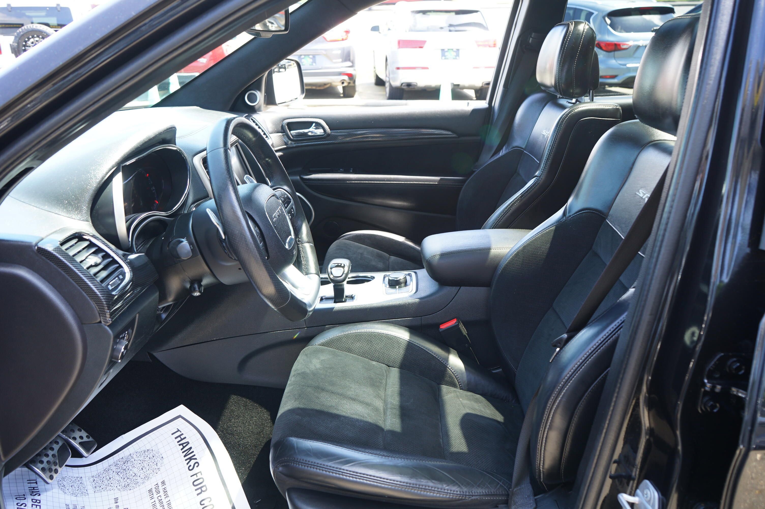 Used 2015 Jeep Grand Cherokee SRT w/ Luxury Group II AWD/4WD image 17