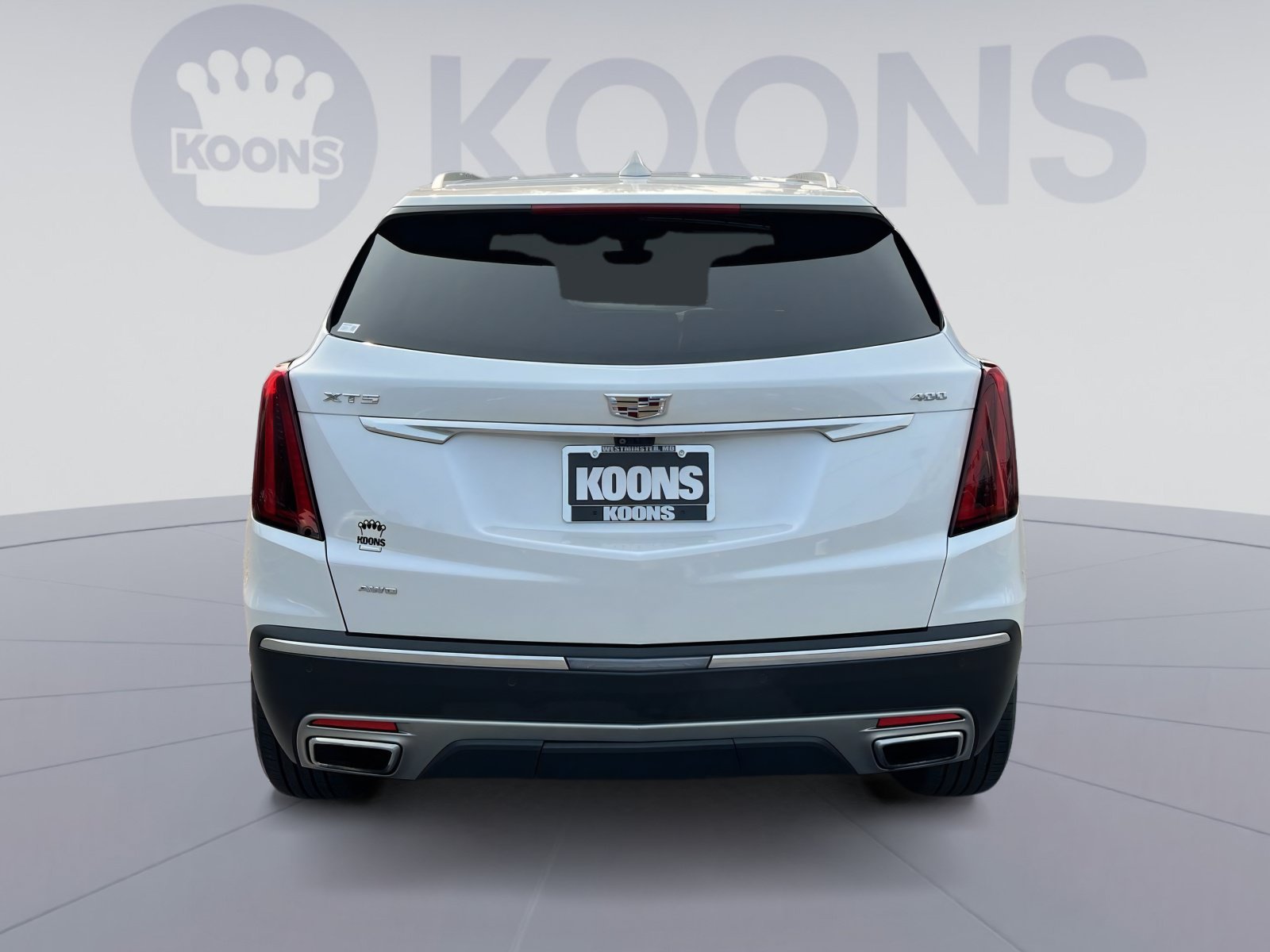 Used 2023 Cadillac XT5 Premium Luxury w/ Technology Package AWD/4WD image 5