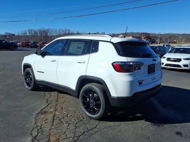 New 2026 Jeep Compass Latitude image 4