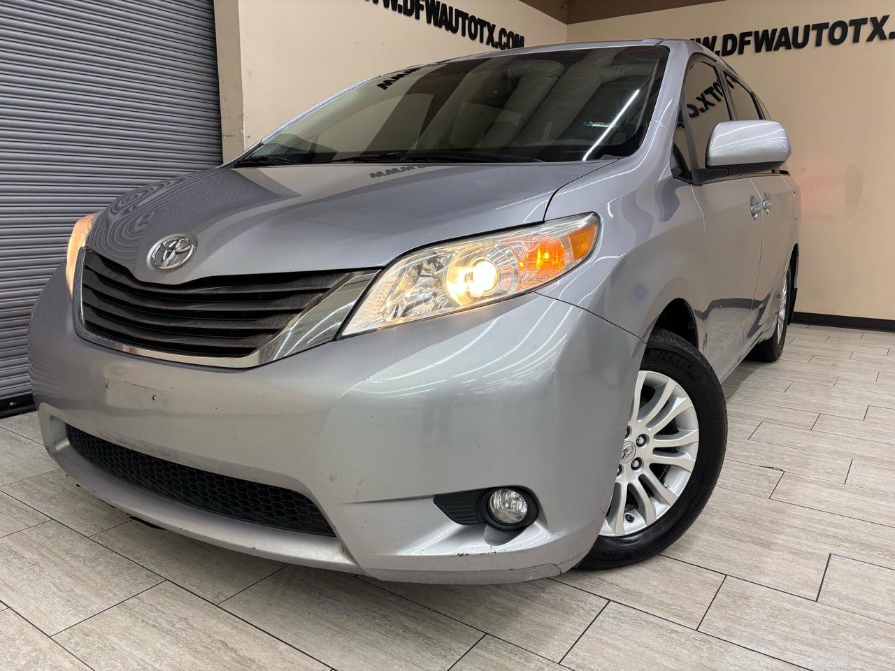 Used 2012 Toyota Sienna XLE w/ XLE Navigation Pkg