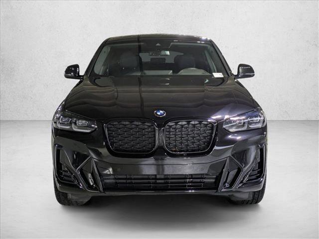 Used 2025 BMW X4 xDrive30i w/ Premium Package image 2