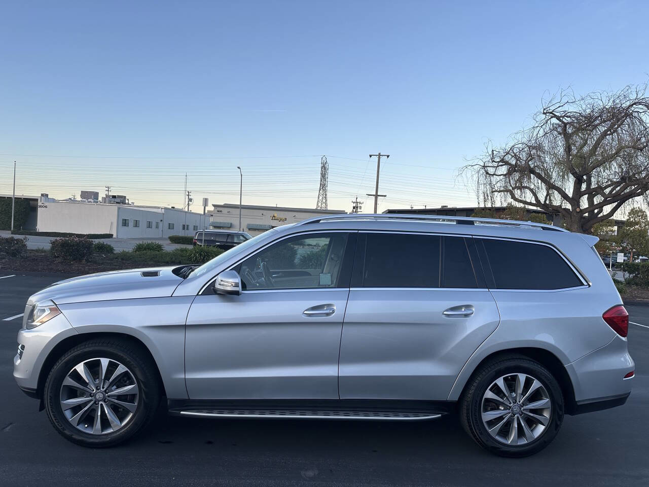 Used 2013 Mercedes-Benz GL 450 4MATIC image 3