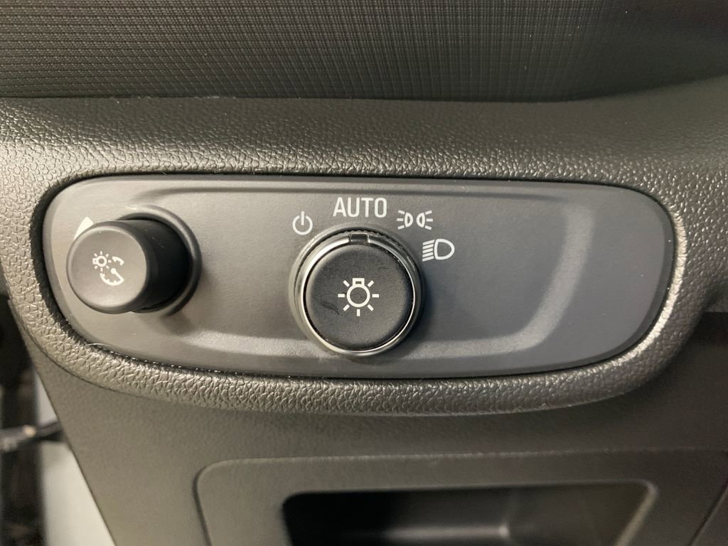 Used 2023 Chevrolet TrailBlazer LS image 11