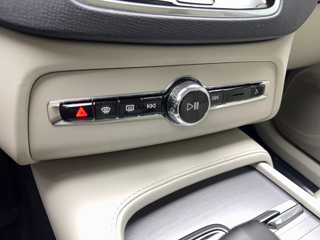Used 2024 Volvo XC90 B5 Core w/ Protection Package Premier AWD/4WD image 71
