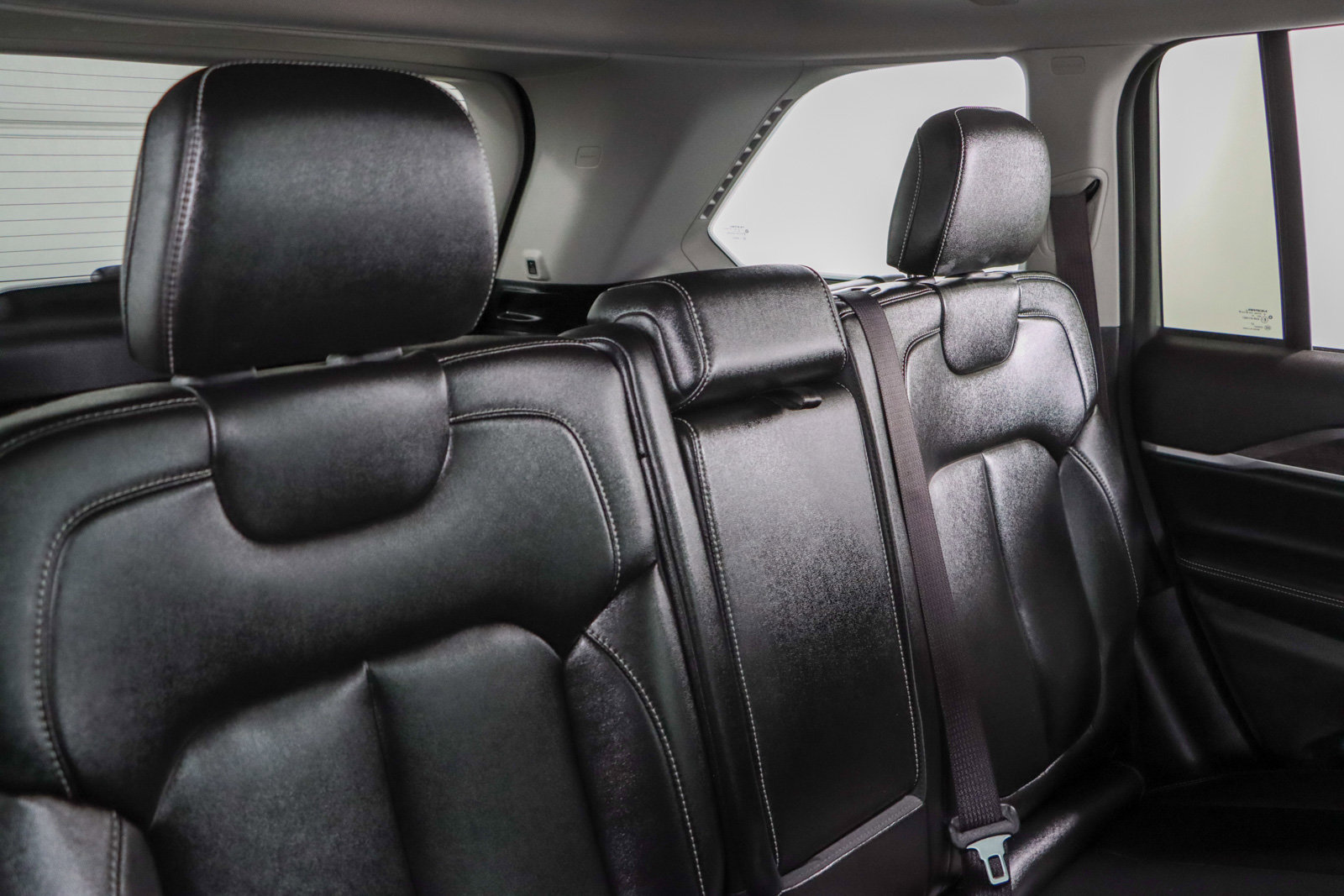 Used 2023 Jeep Grand Cherokee Limited image 28