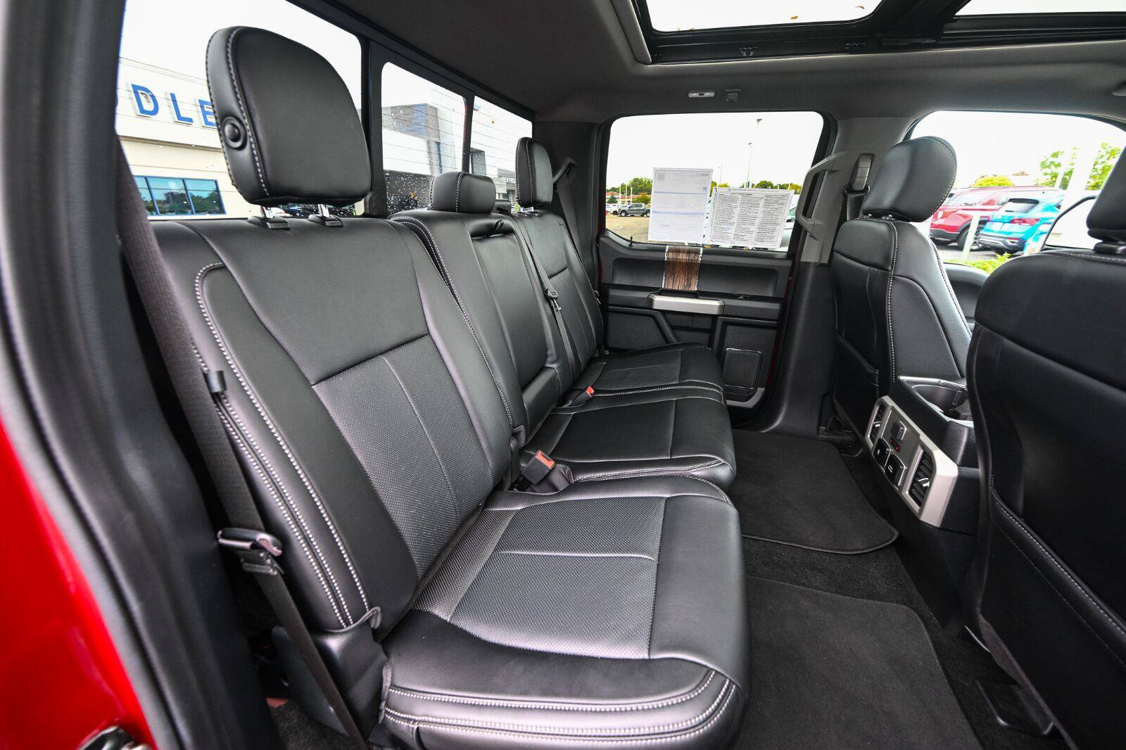 Certified 2019 Ford F150 Lariat w/ Equipment Group 502A Luxury AWD/4WD image 27