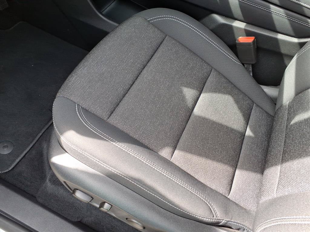 Used 2026 Chevrolet Traverse LT w/ Driver Confidence Package FWD image 21