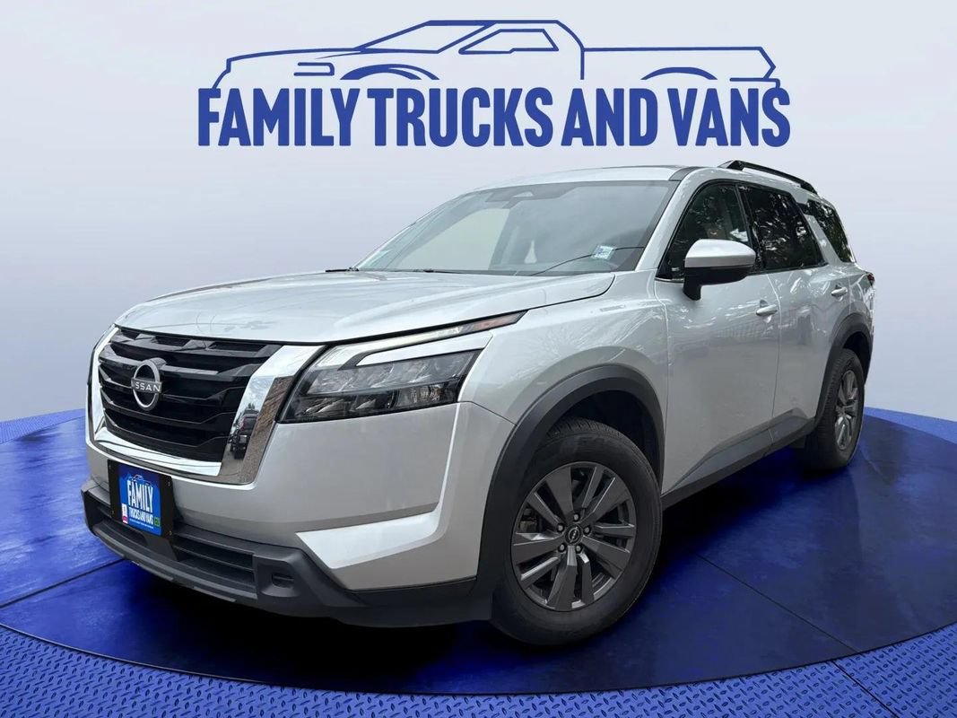 Used 2024 Nissan Pathfinder SV AWD/4WD image 1