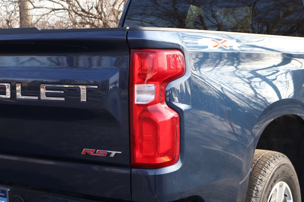 Used 2022 Chevrolet Silverado 1500 RST w/ Safety Package image 9