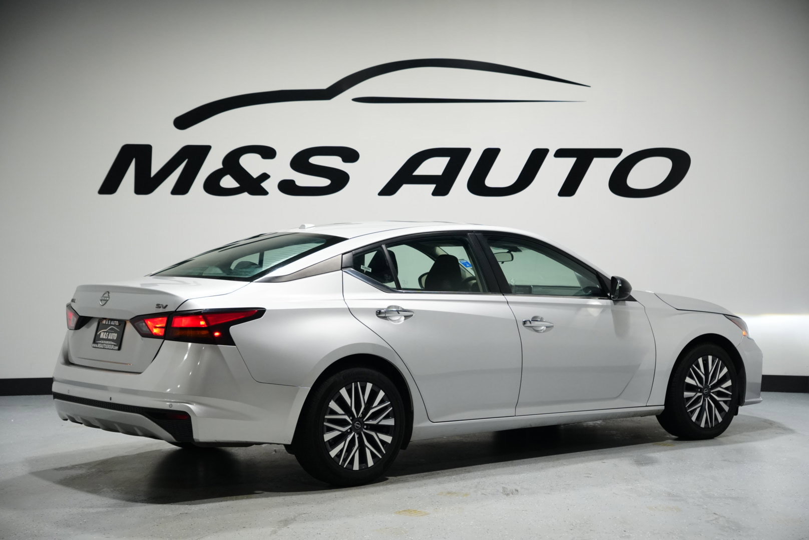 Used 2024 Nissan Altima 2.5 SV image 7