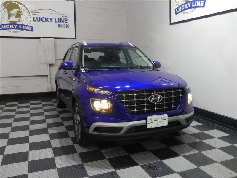 Used 2022 Hyundai Venue SEL FWD image 5