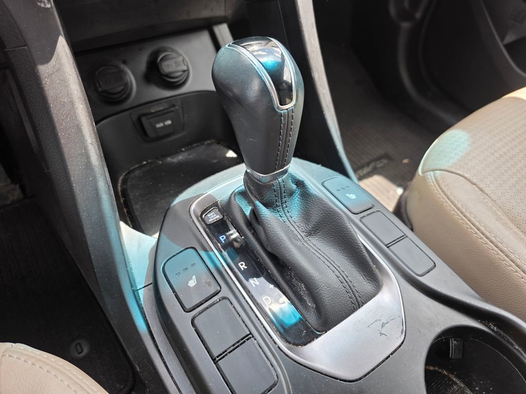 Used 2014 Hyundai Santa Fe GLS w/ Premium Package 05 FWD image 16