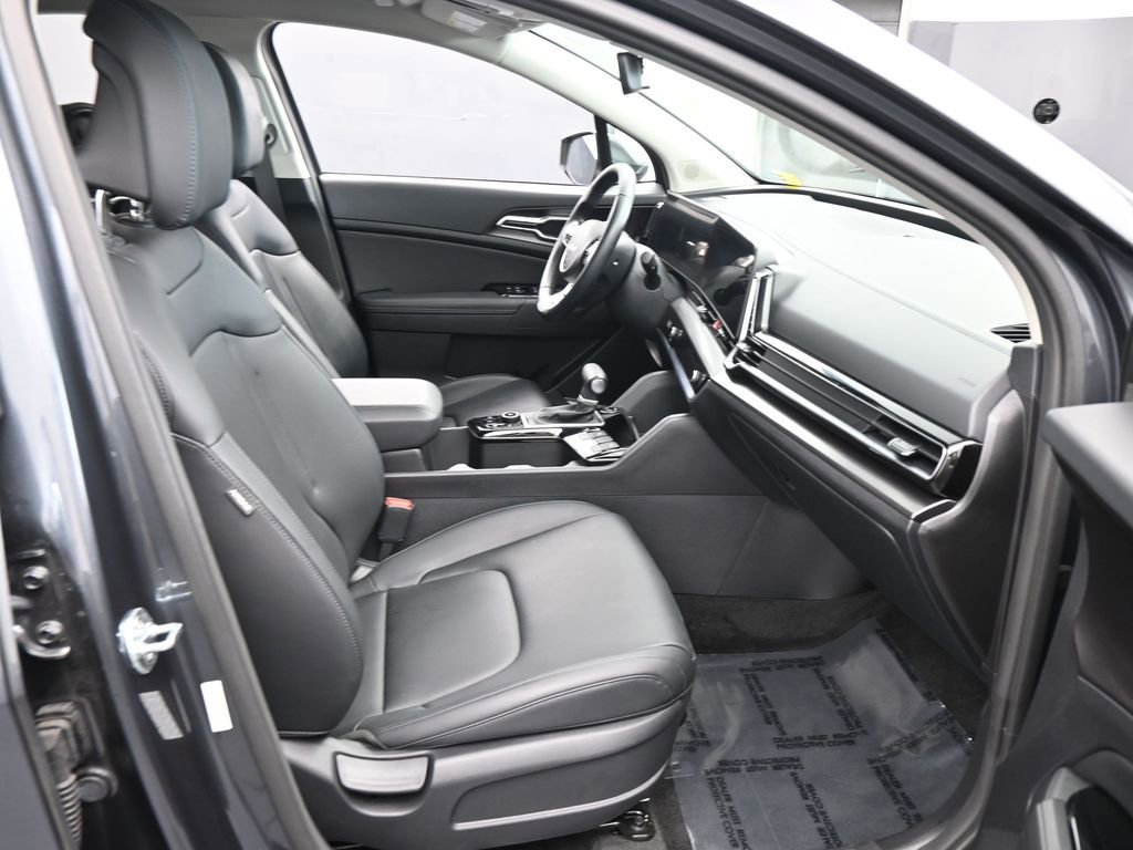Used 2024 Kia Sportage EX image 36