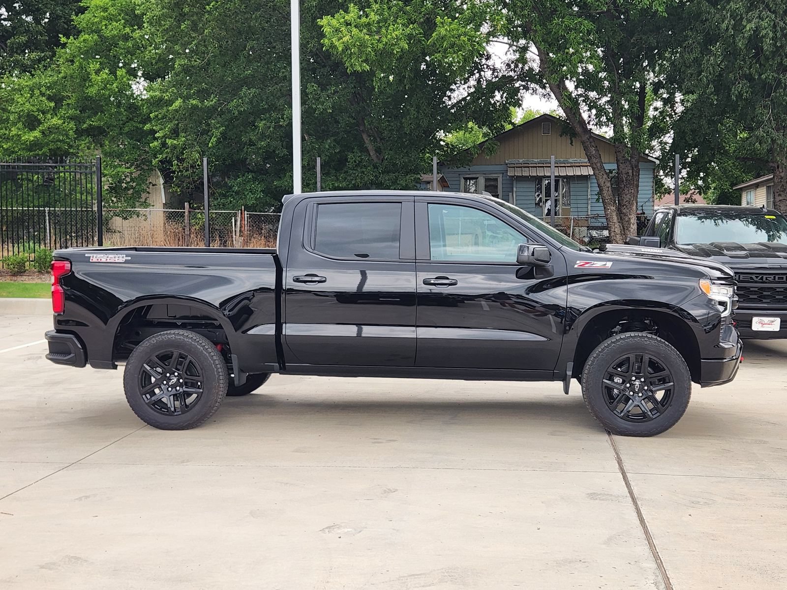 New 2026 Chevrolet Silverado 1500 LT Trail Boss w/ Convenience Package II AWD/4WD image 7