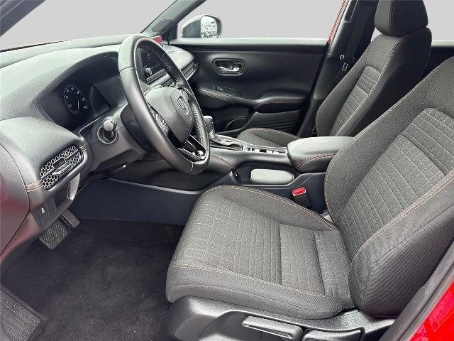 Certified 2025 Honda HR-V Sport image 9