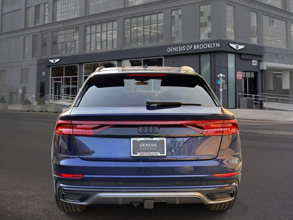 Used 2021 Audi Q8 Prestige AWD/4WD image 4