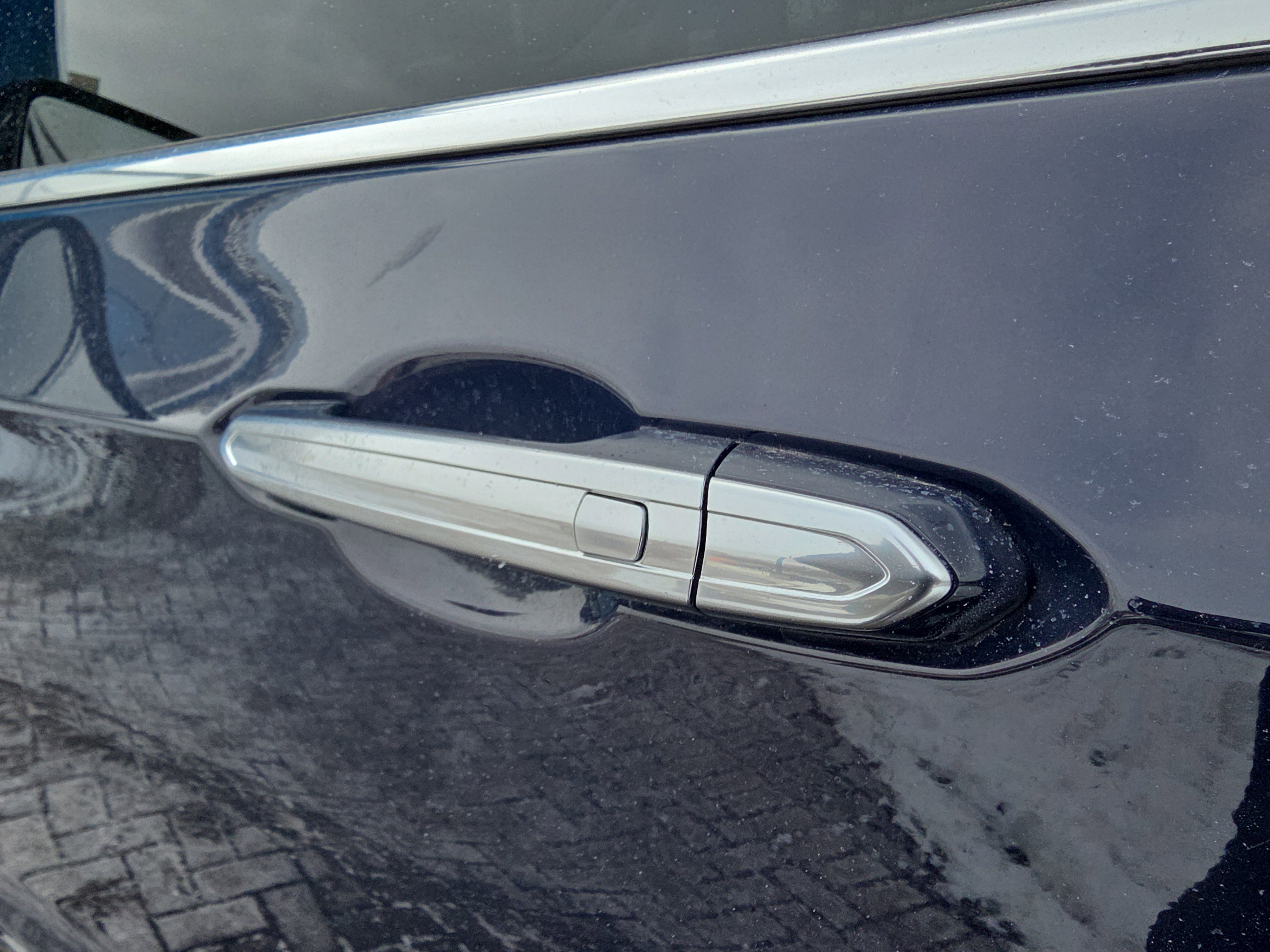 Certified 2025 Cadillac XT6 Premium Luxury image 13