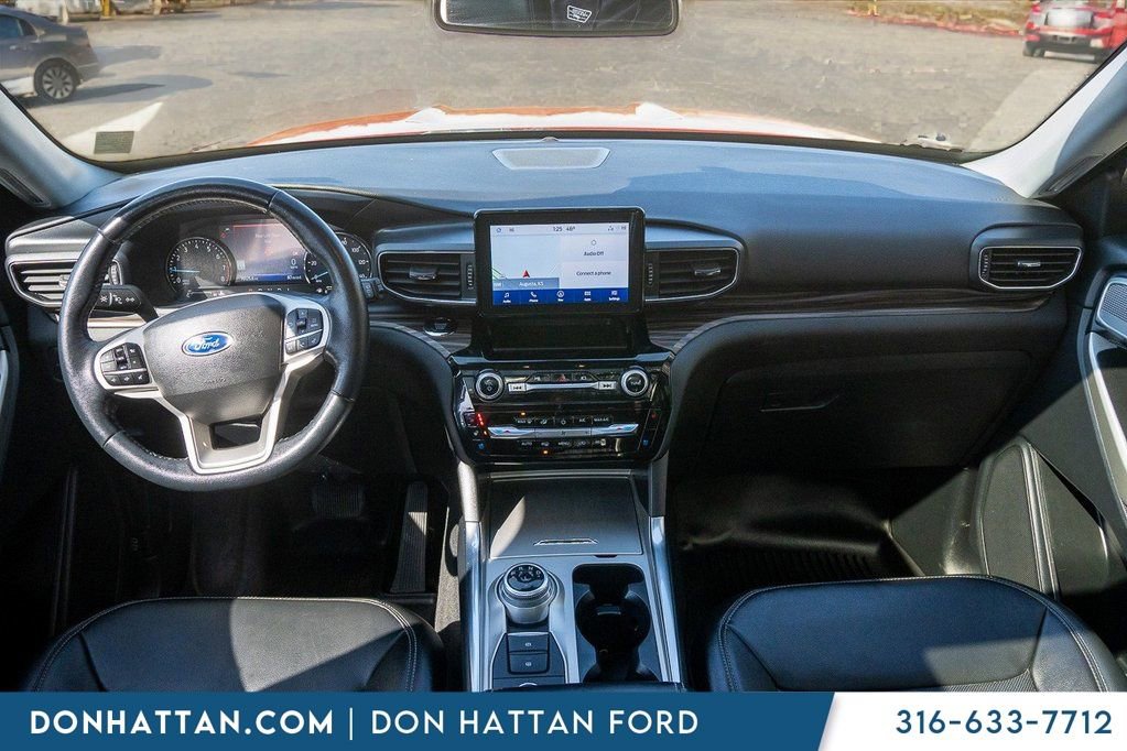 Used 2022 Ford Explorer Limited w/ Equipment Group 301A image 4