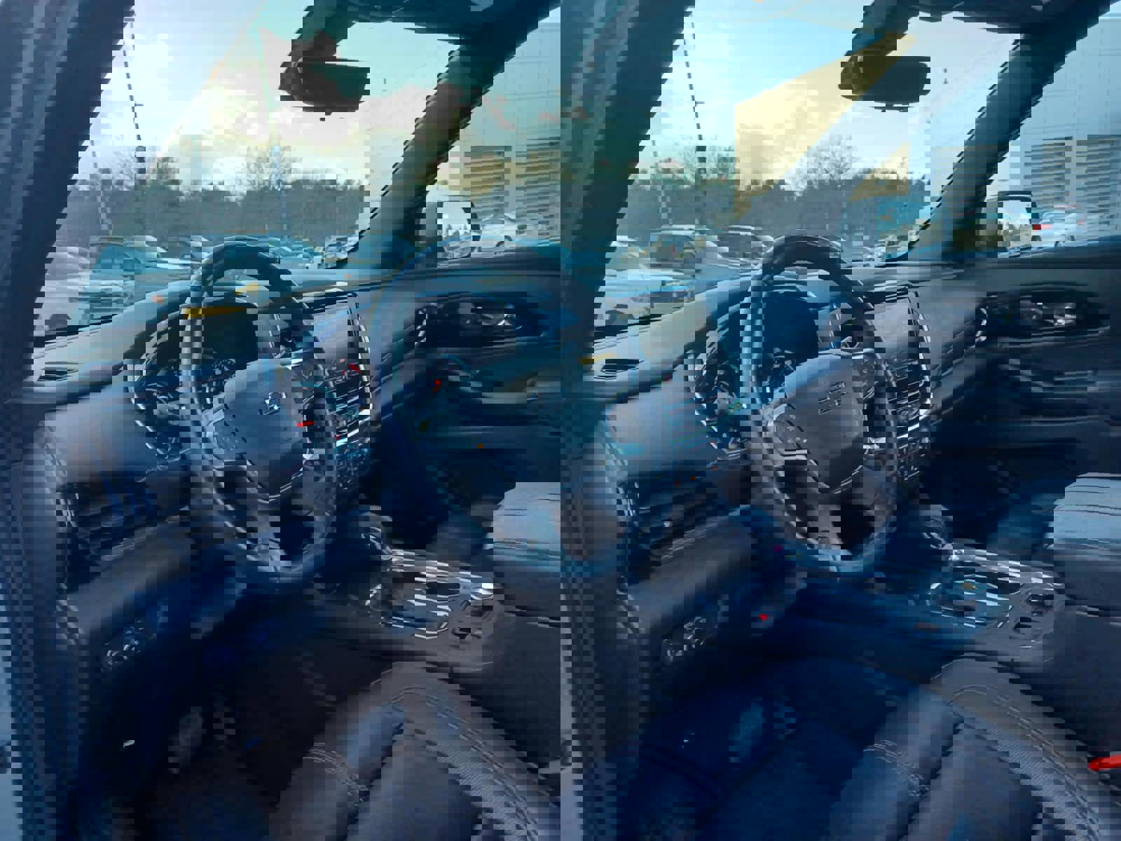 Used 2023 Chevrolet Traverse RS image 8