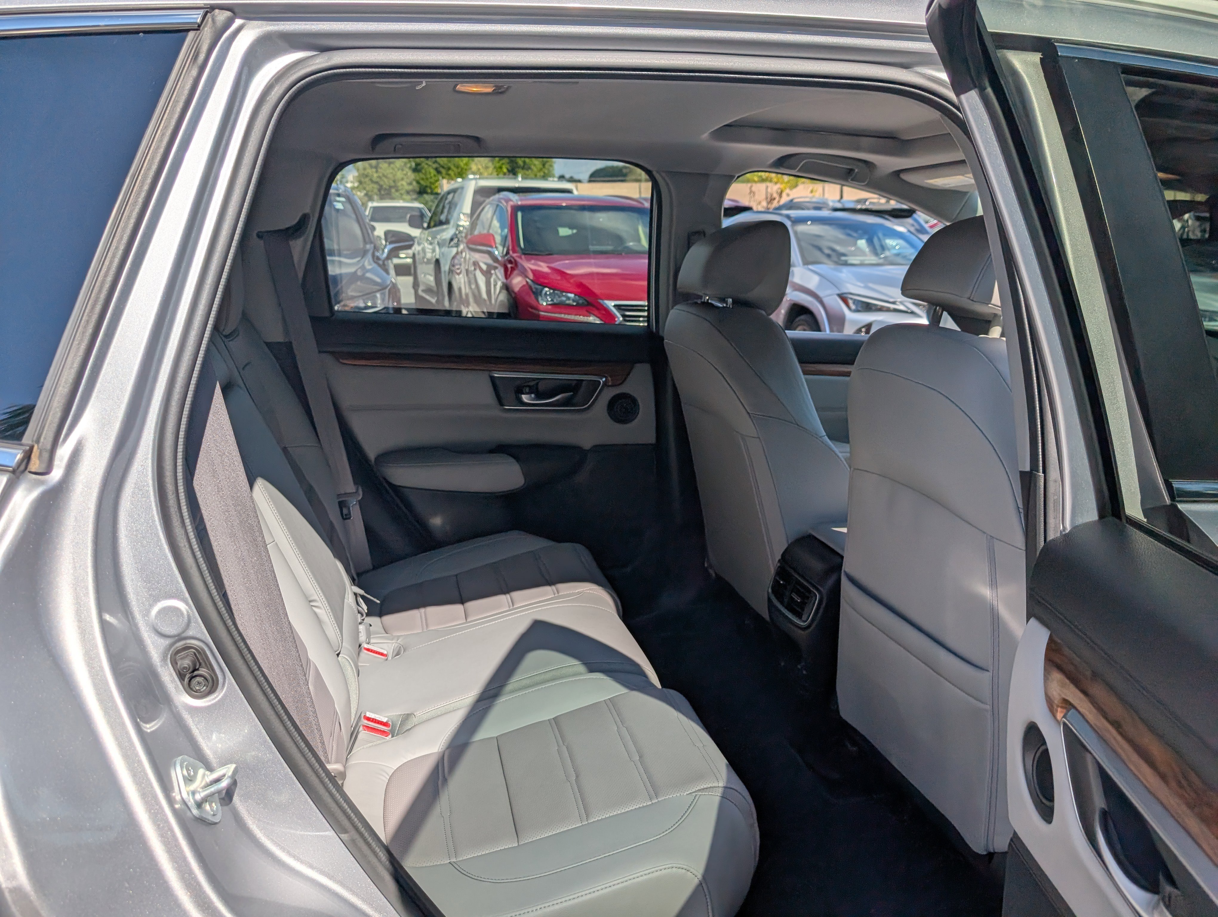 Used 2022 Honda CR-V Touring image 12