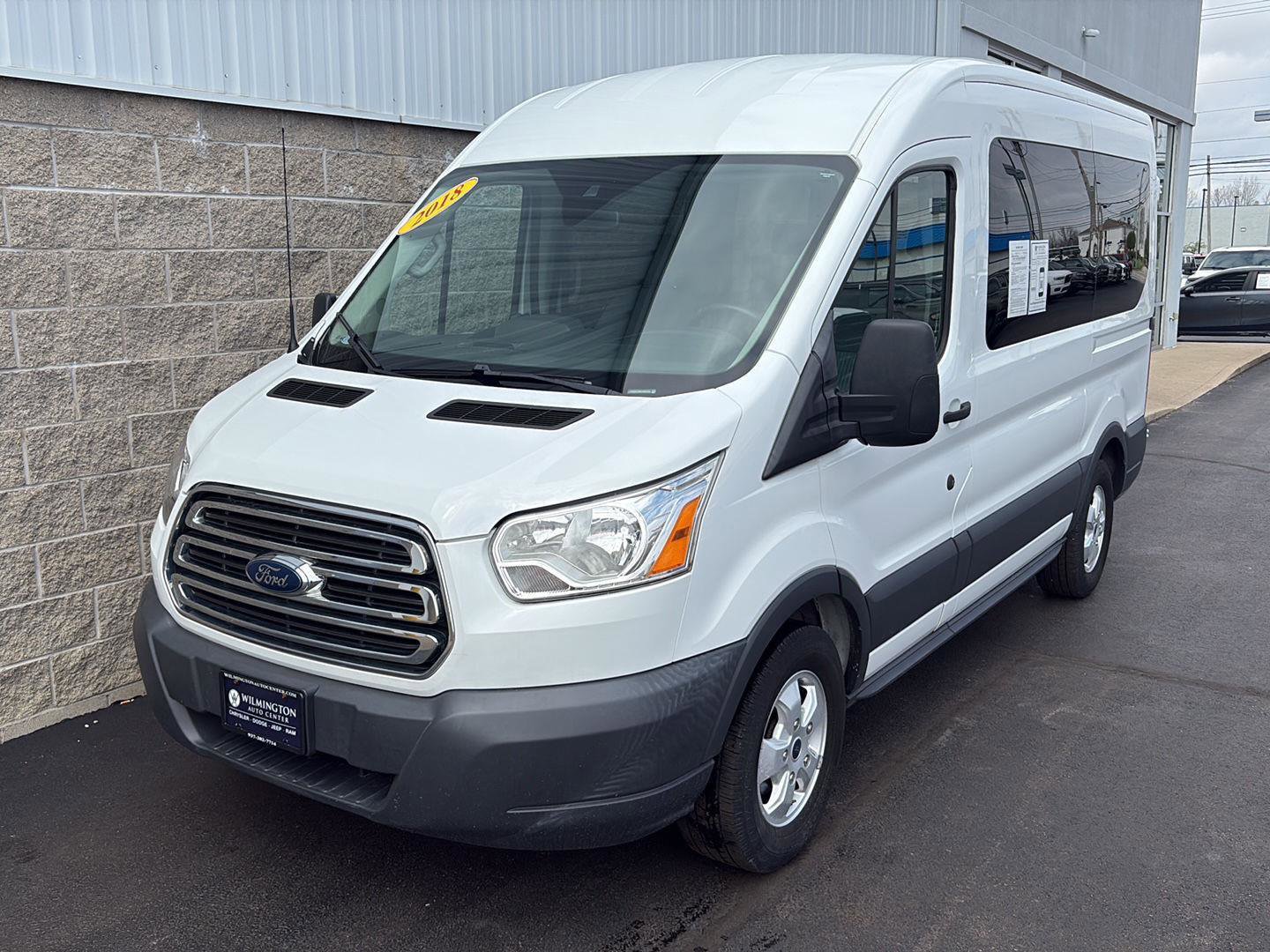 Used 2018 Ford Transit 150 XLT image 33