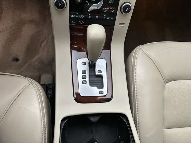 Used 2008 Volvo XC70 3.2 image 18