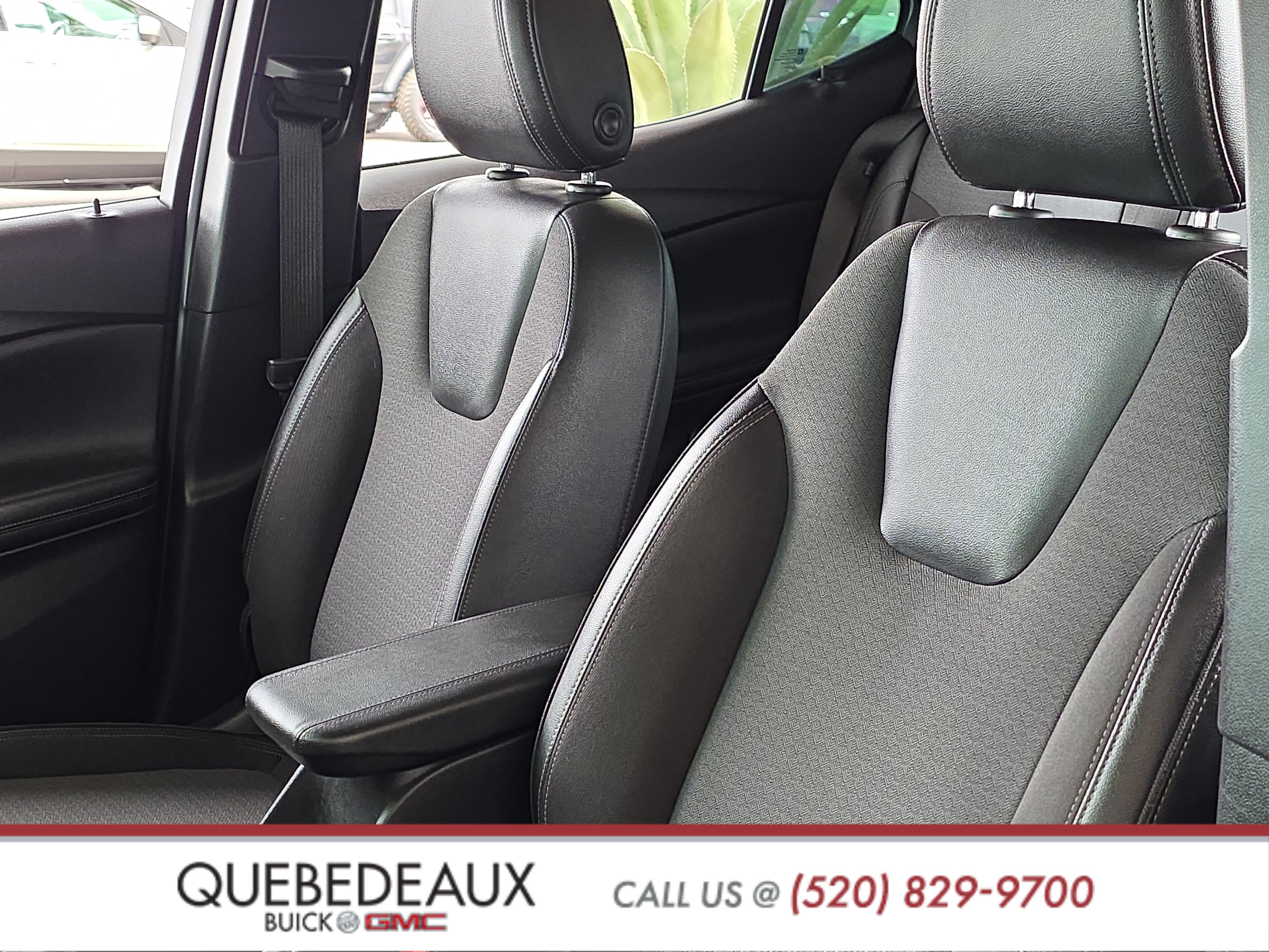 Used 2020 Buick Encore GX Preferred w/ Cold Weather Comfort Package AWD/4WD image 11