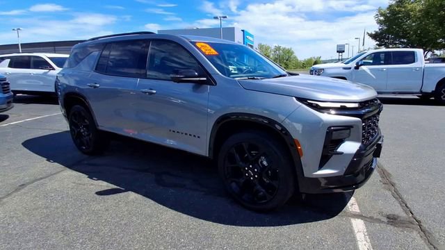Certified 2026 Chevrolet Traverse RS w/ LPO, Floor Liner Package AWD/4WD image 2