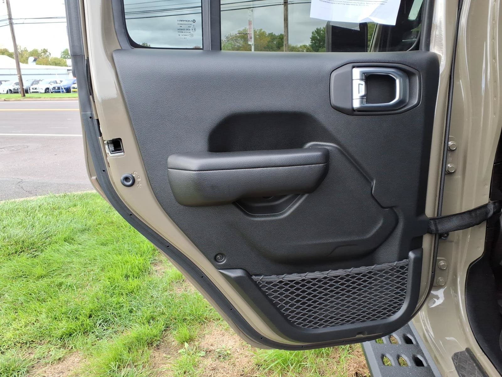 Used 2020 Jeep Gladiator Rubicon AWD/4WD image 24