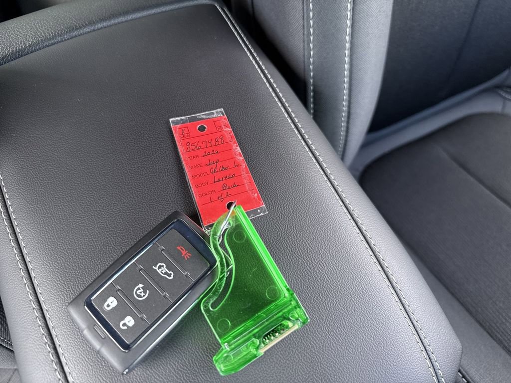 New 2026 Jeep Grand Cherokee L Laredo image 33