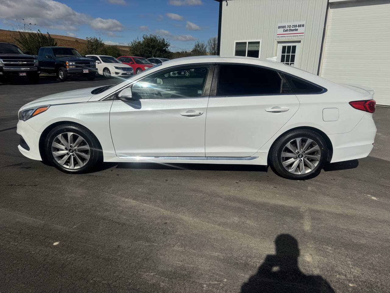 Used 2015 Hyundai Sonata Sport FWD image 2