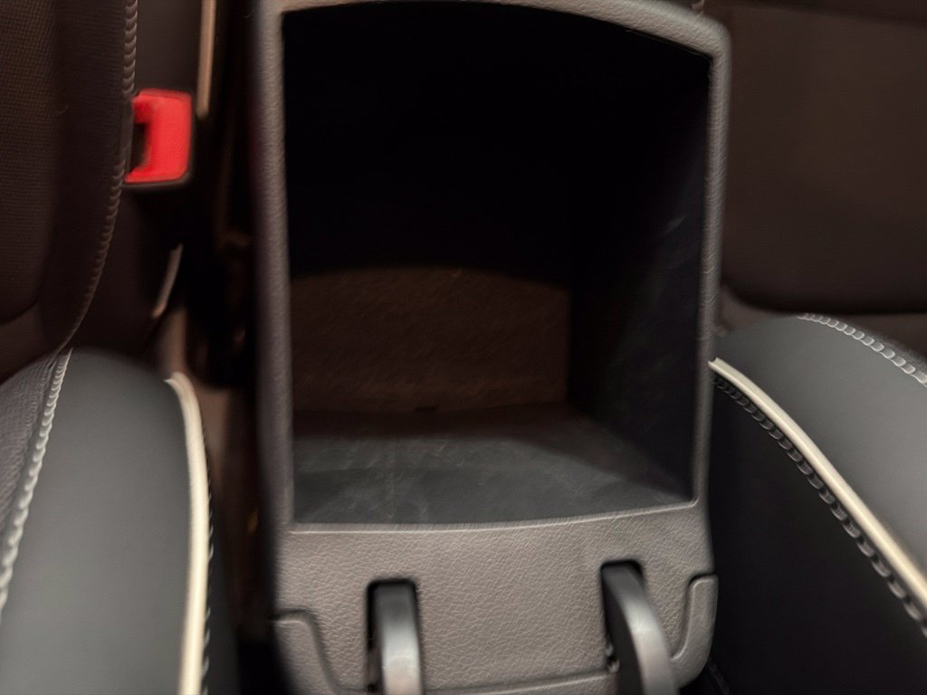 Certified 2024 Hyundai Venue Limited FWD image 28