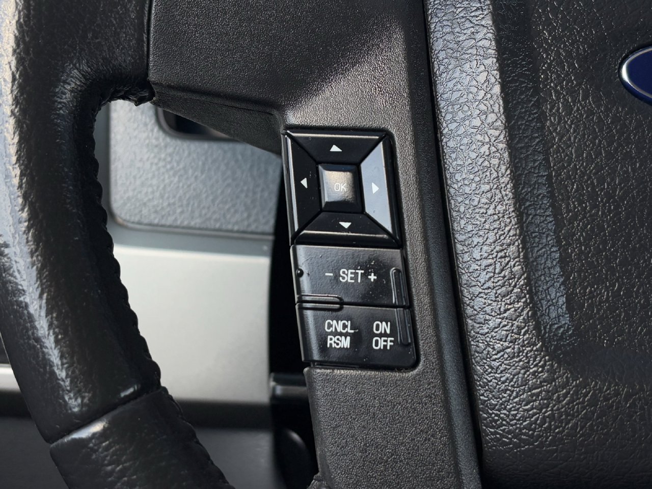 Used 2013 Ford F150 Lariat w/ Mid Equipment Group RWD image 16