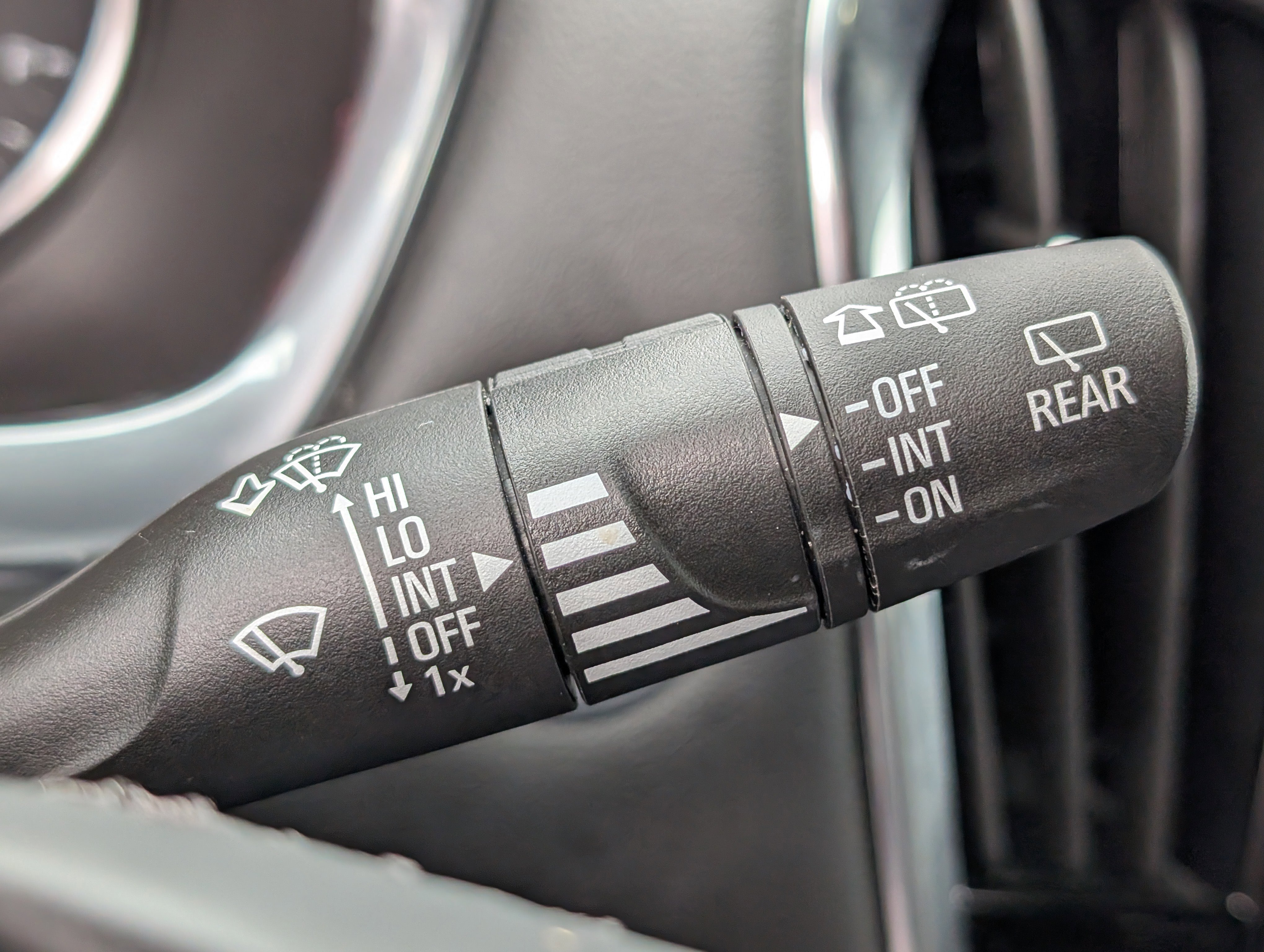 Certified 2023 Chevrolet Traverse High Country w/ LPO, Floor Liner Package image 31