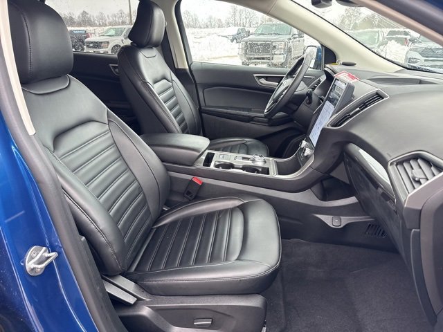 Used 2024 Ford Edge SEL w/ Convenience Package image 16