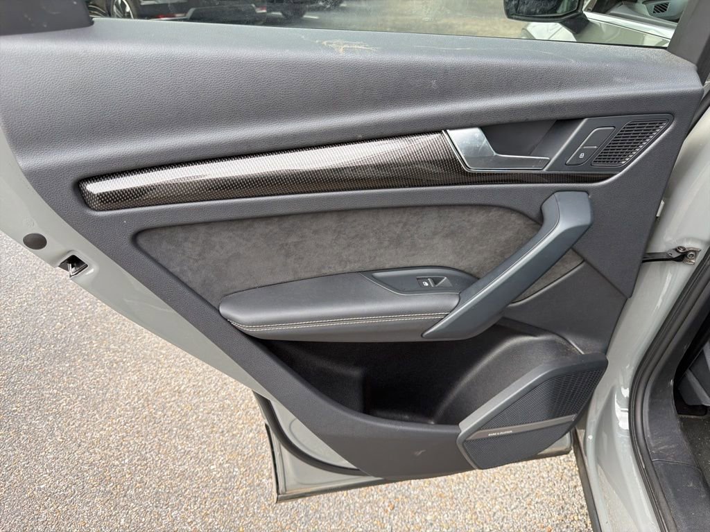 Used 2020 Audi SQ5 Premium Plus w/ Premium Plus Package image 14