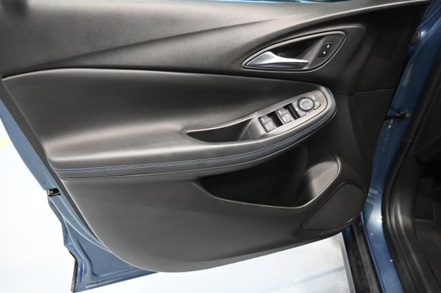 Used 2025 Buick Encore GX Sport Touring w/ Experience Buick Package image 26