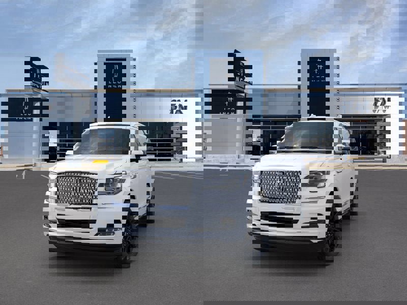 New 2023 Lincoln Navigator L Reserve image 2