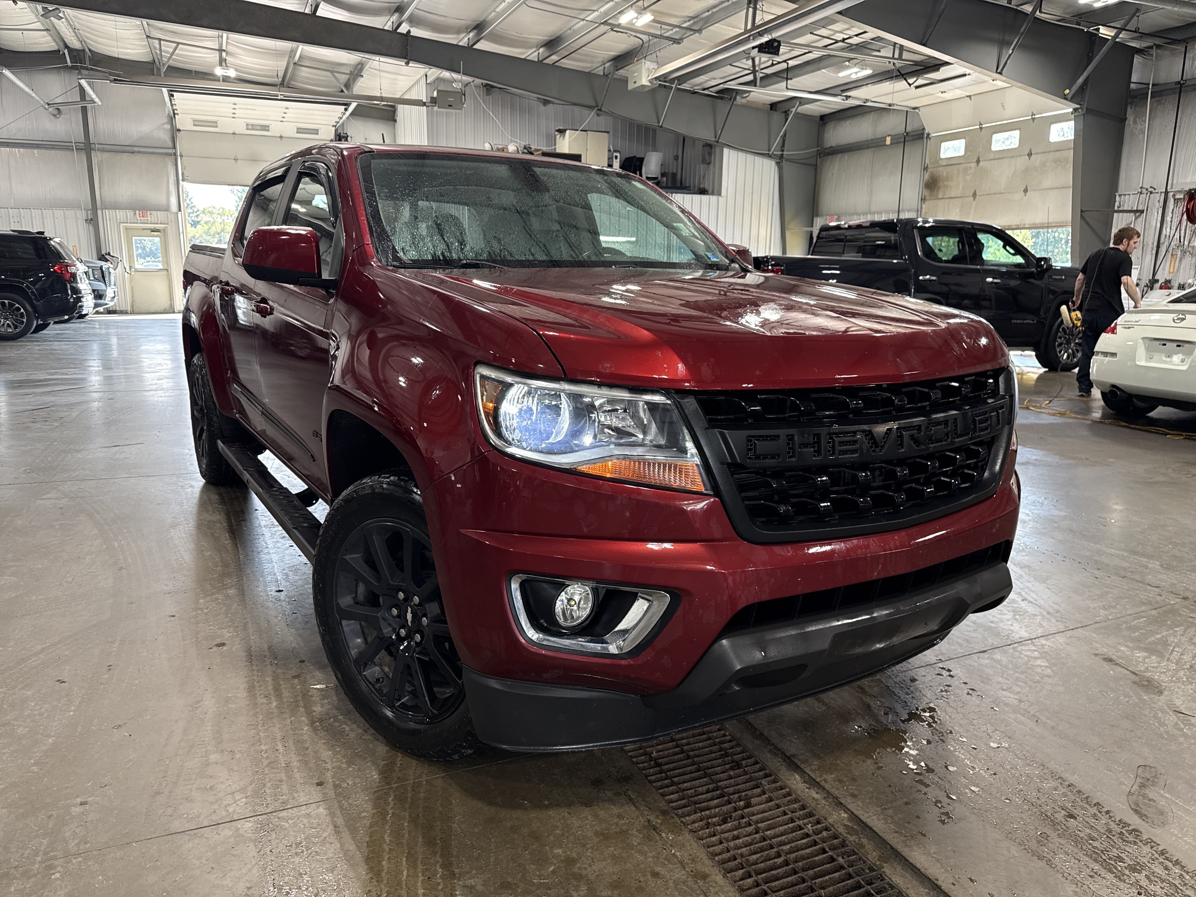 Used 2019 Chevrolet Colorado LT w/ Colorado RST Special Edition AWD/4WD image 2