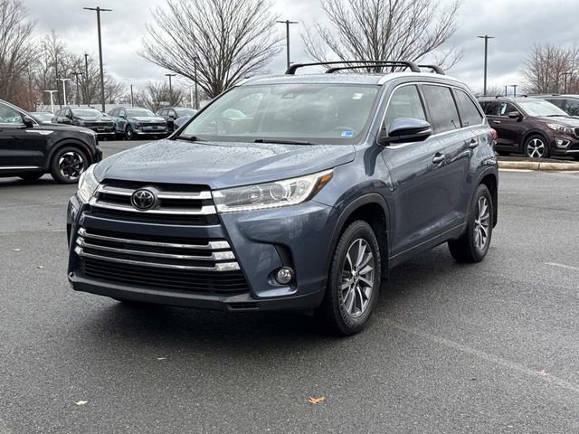Used 2017 Toyota Highlander XLE image 5