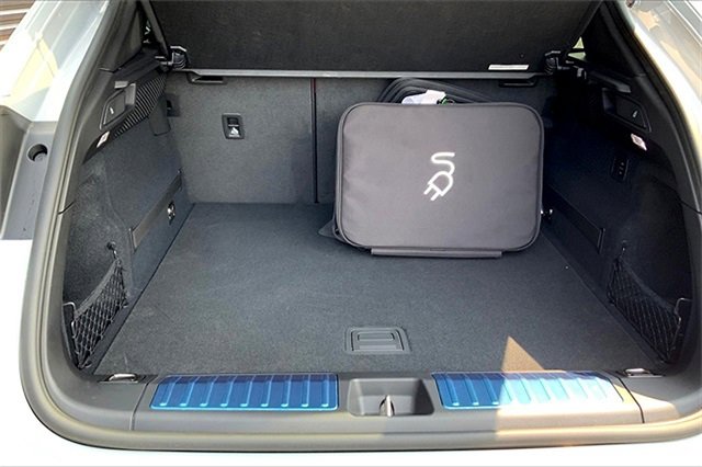 New 2025 Porsche Macan 4S Electric image 20