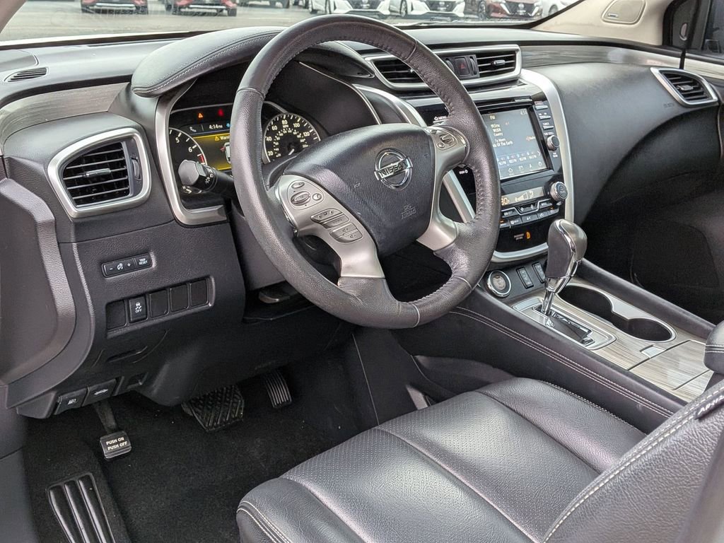 Used 2017 Nissan Murano SV w/ Premium Plus Package image 10