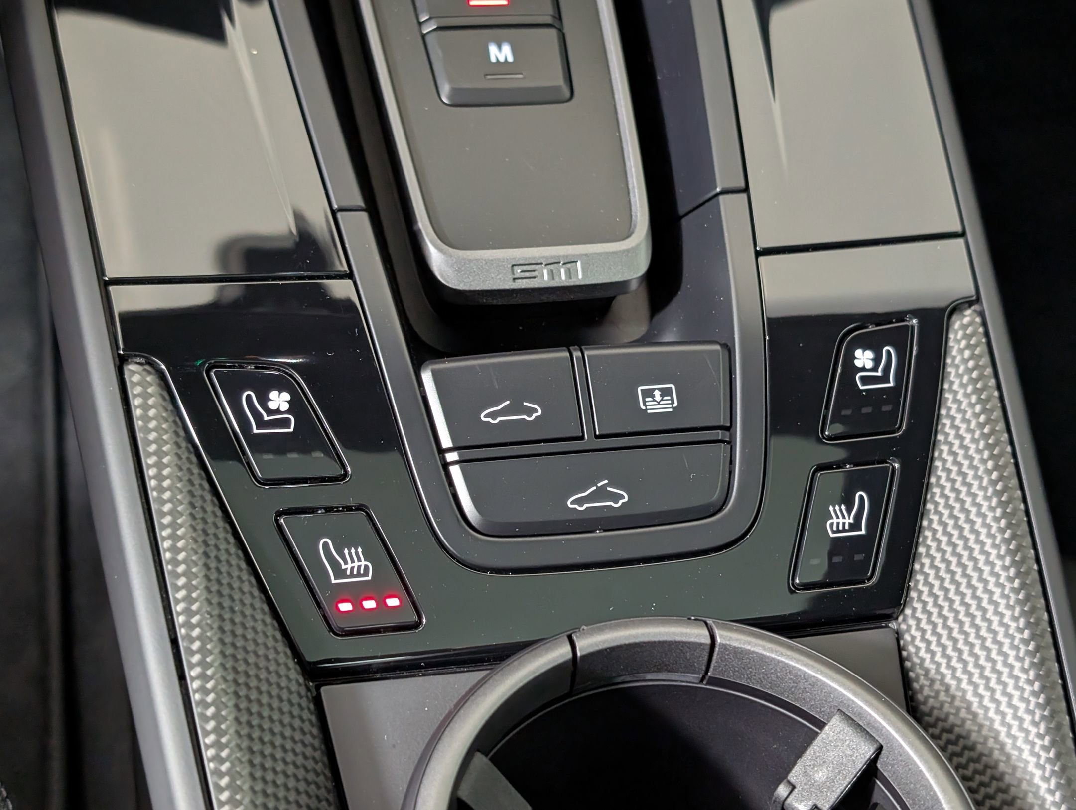 Certified 2025 Porsche 911 Carrera 4 GTS image 21