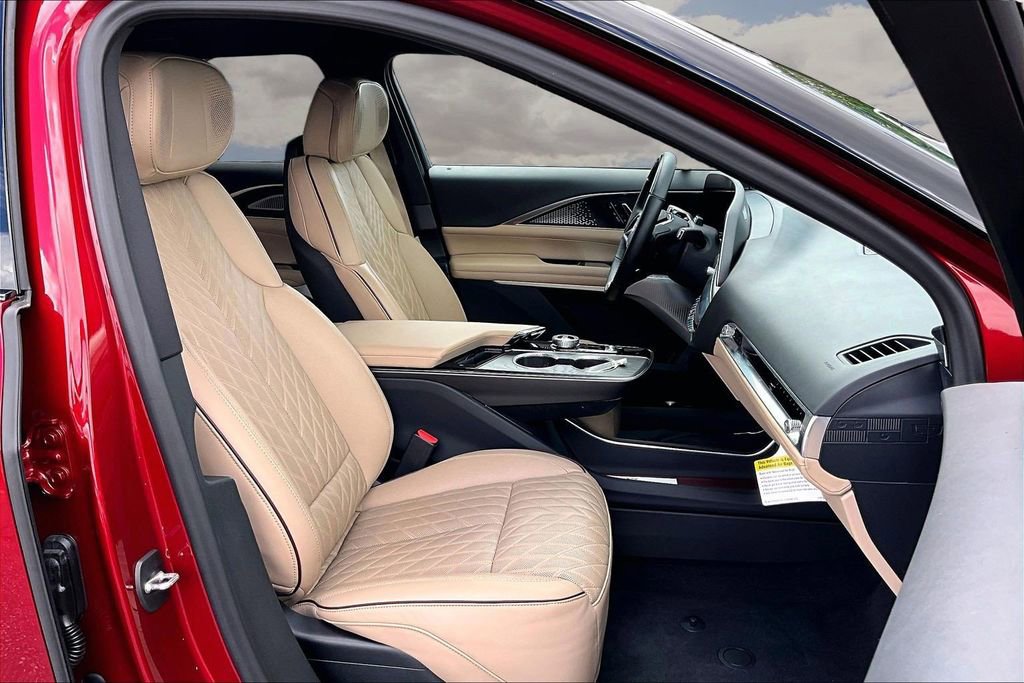 Certified 2024 Cadillac Lyriq Sport w/ Nappa Leather Package AWD/4WD image 29