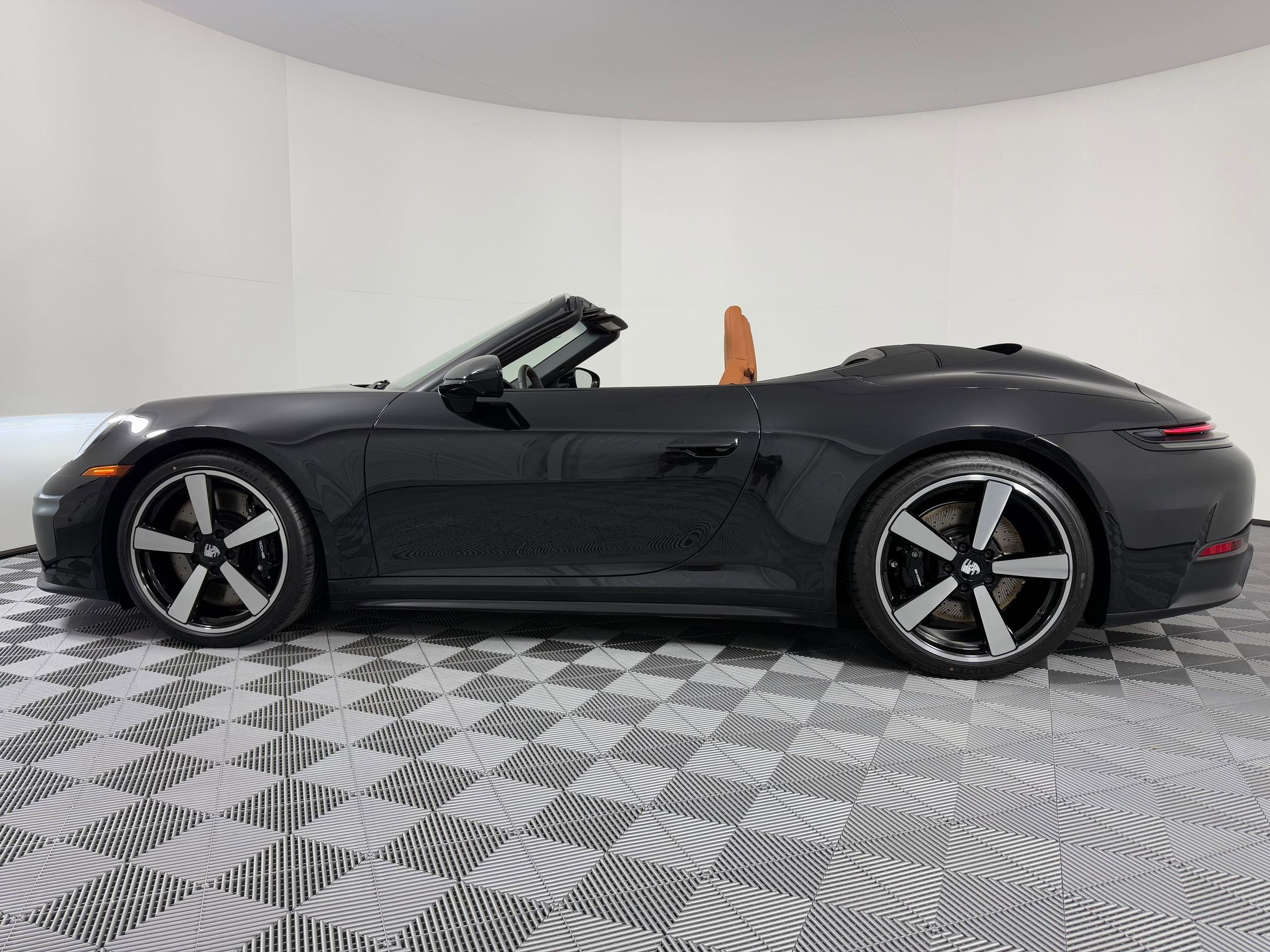 Certified 2026 Porsche 911 Carrera 4S image 2