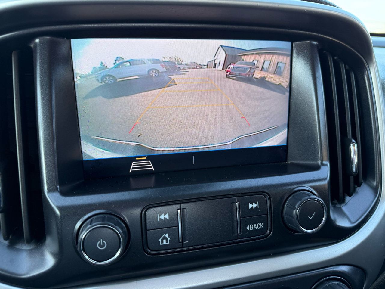 Used 2022 Chevrolet Colorado LT w/ Fleet Safety Package image 27