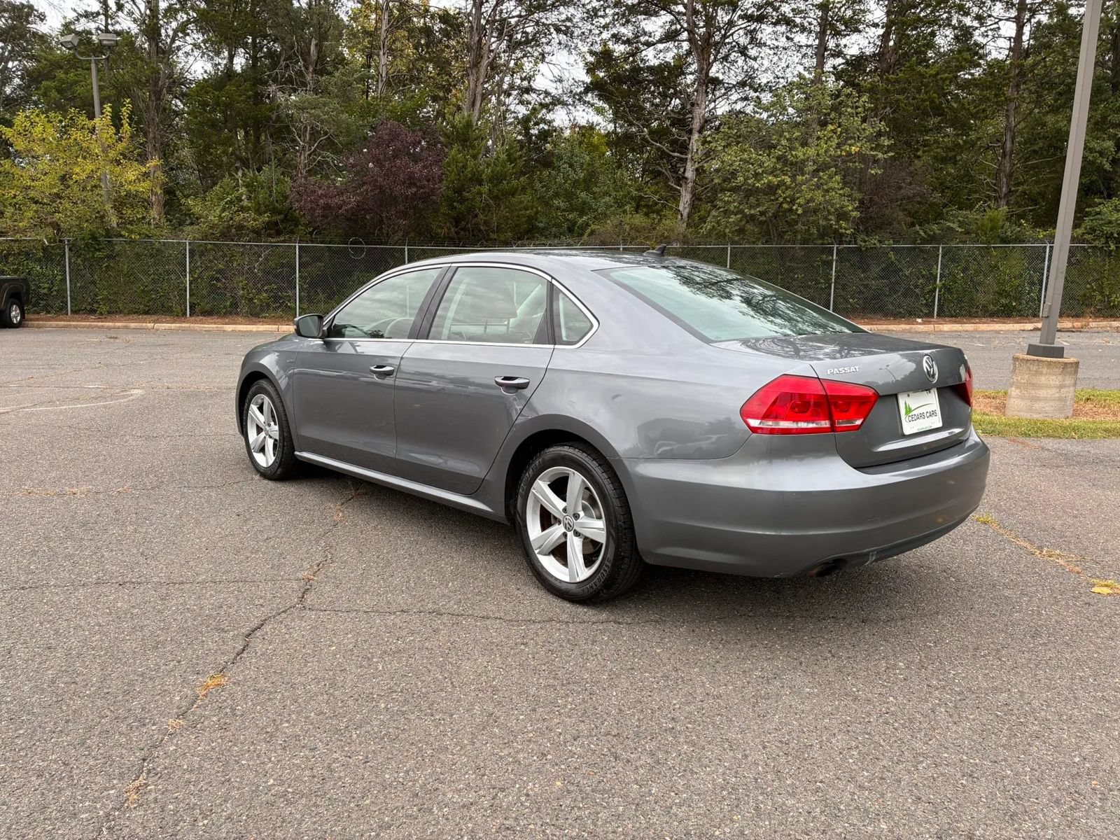 Used 2015 Volkswagen Passat 1.8T Limited Edition FWD image 7