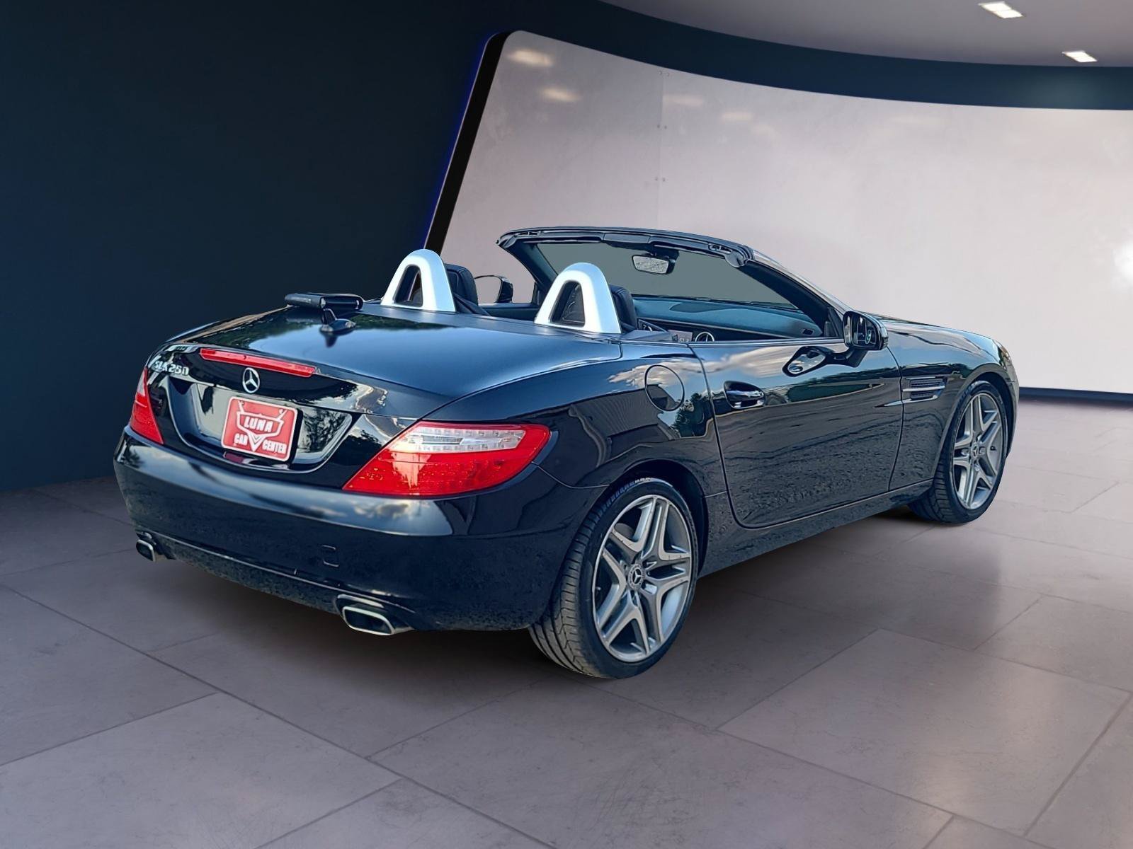 Used 2013 Mercedes-Benz SLK 250 image 5