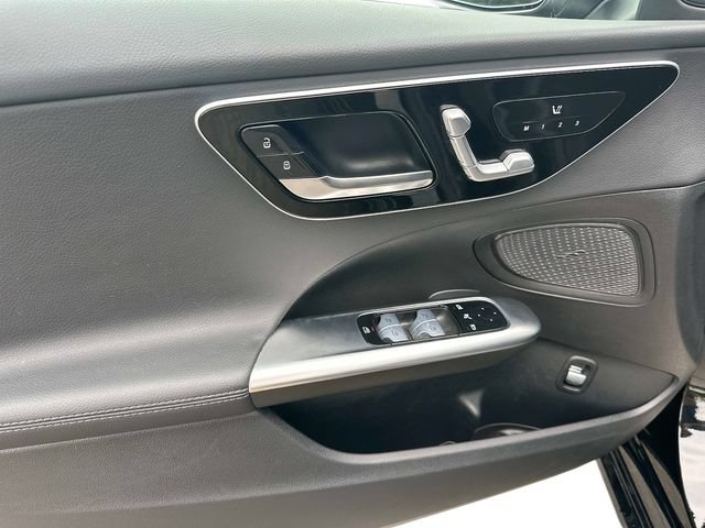 Used 2025 Mercedes-Benz C 300 4MATIC Sedan image 14