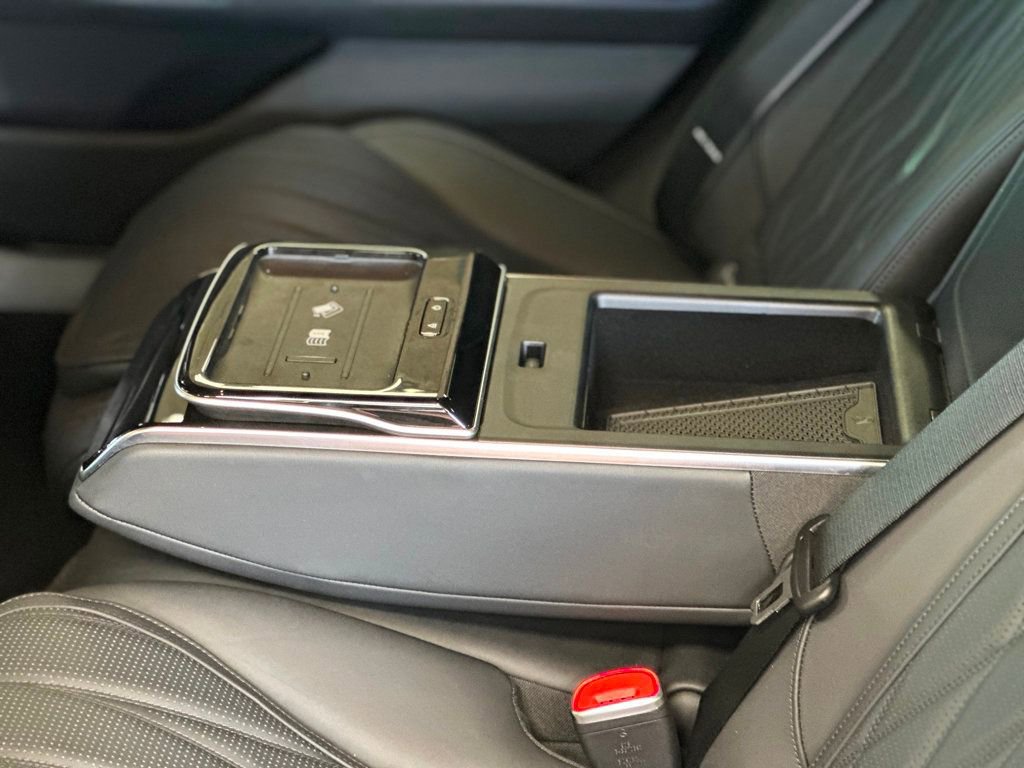 Used 2024 Mercedes-Benz S 63 AMG S image 40